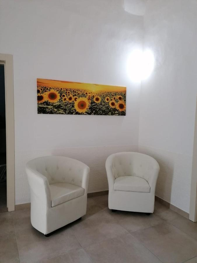 Bed&Dreams In Salento Bilocale Con Vasca Idromassaggio Villa Guagnano Bagian luar foto